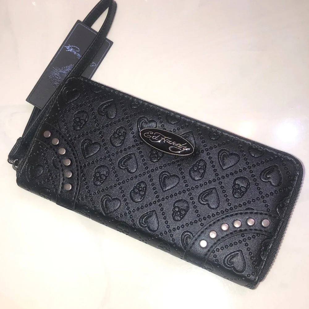 Ed Hardy Black Faux Leather ZA Wallet Embossed Skull & Heart Pattern NWT - Picture 11 of 16